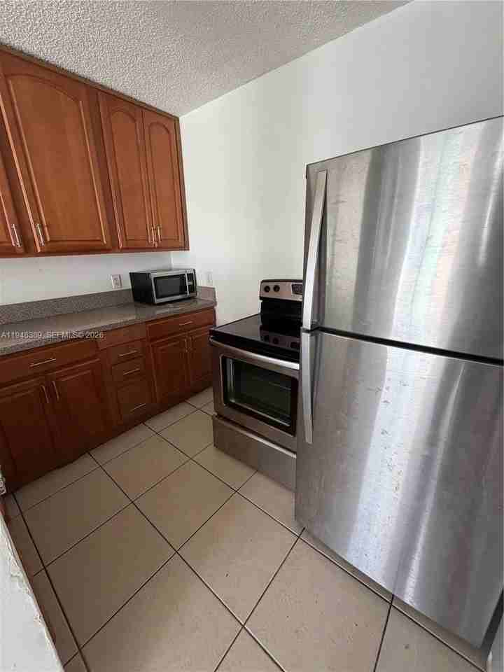 1491 Nw 22nd Ct #1 - Photo 7 of 9