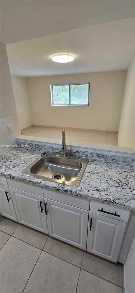 19600 Sw 110th Ct #203 - Photo 5 of 14