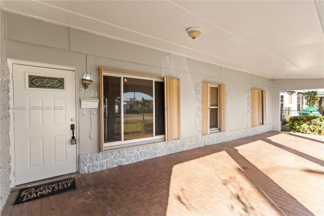 3521 Nw 18th Pl - Photo 5 of 50