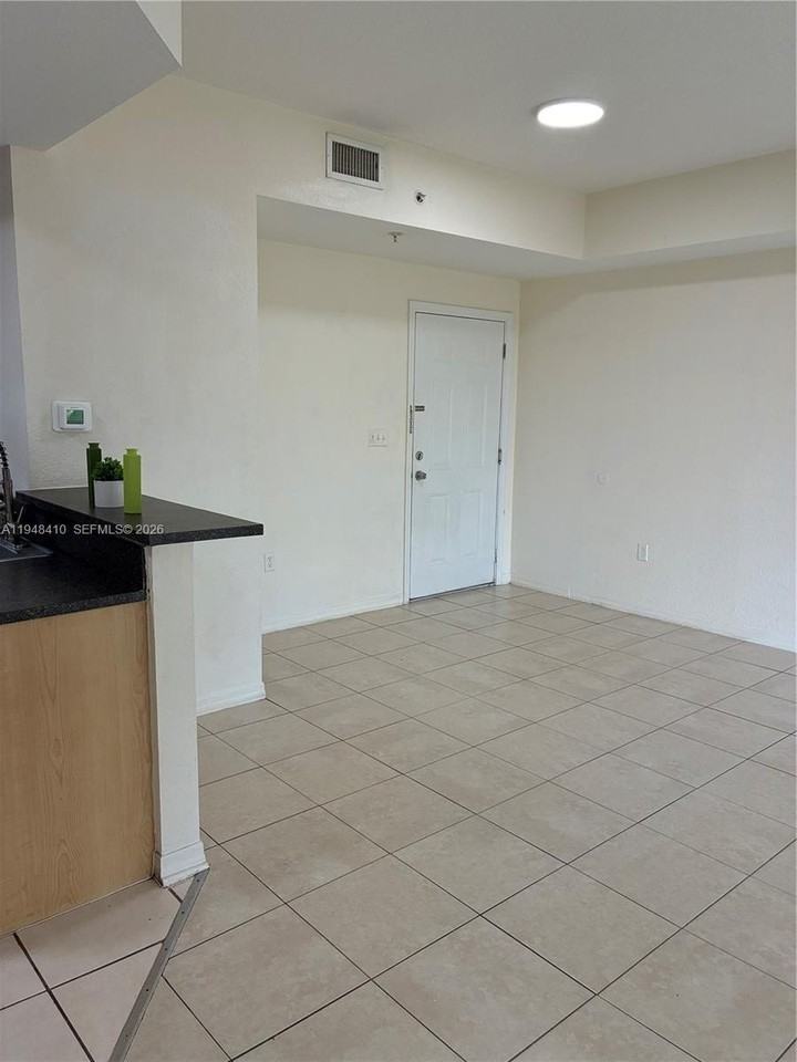 7516 Ne 1st Ave #202 - Photo 5 of 13