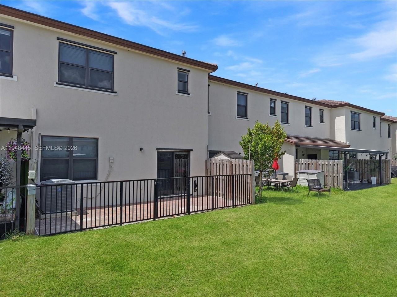 10011 Sw 231st Ln #0 - Photo 4 of 21