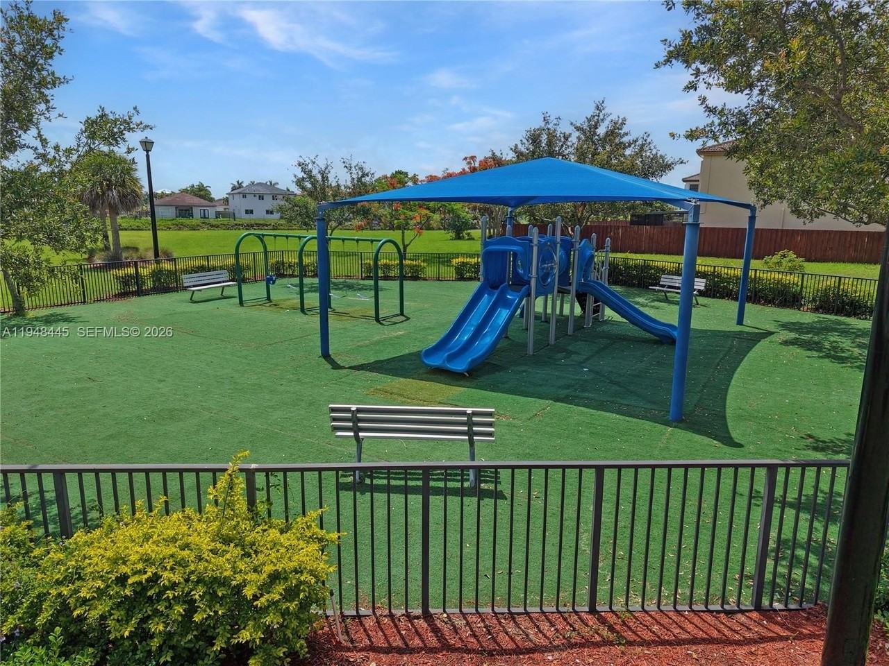 10011 Sw 231st Ln #0 - Photo 5 of 21