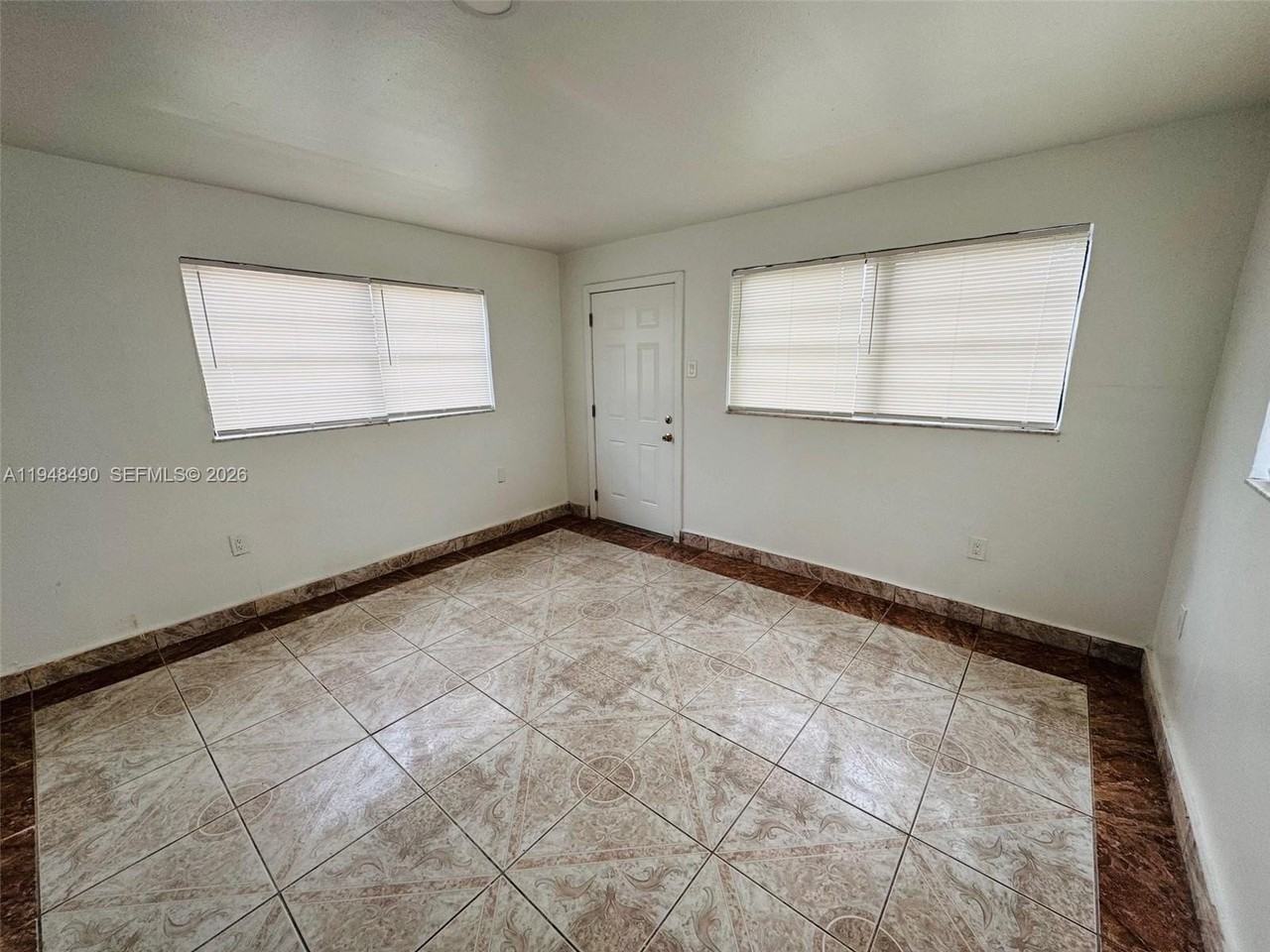 1210 Fisherman St #1 - Photo 4 of 10