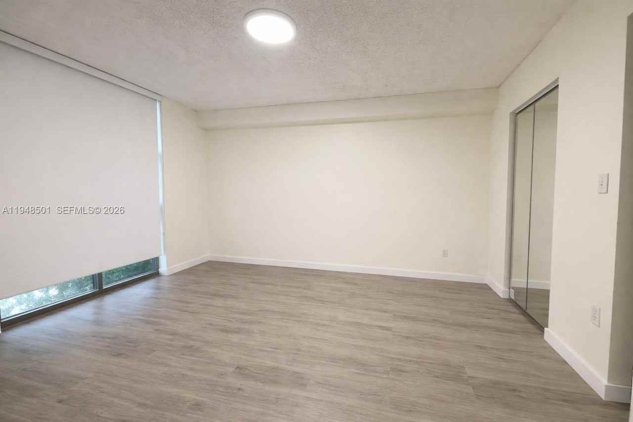 11800 Sw 18th St #410-4 - Photo 4 of 11