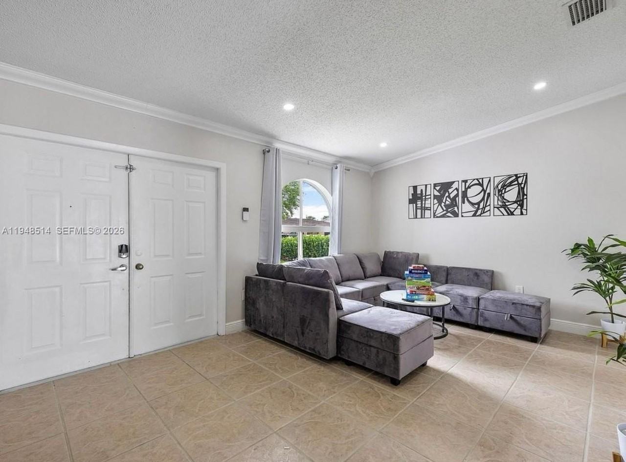 14855 Sw 174th St - Photo 2 of 23