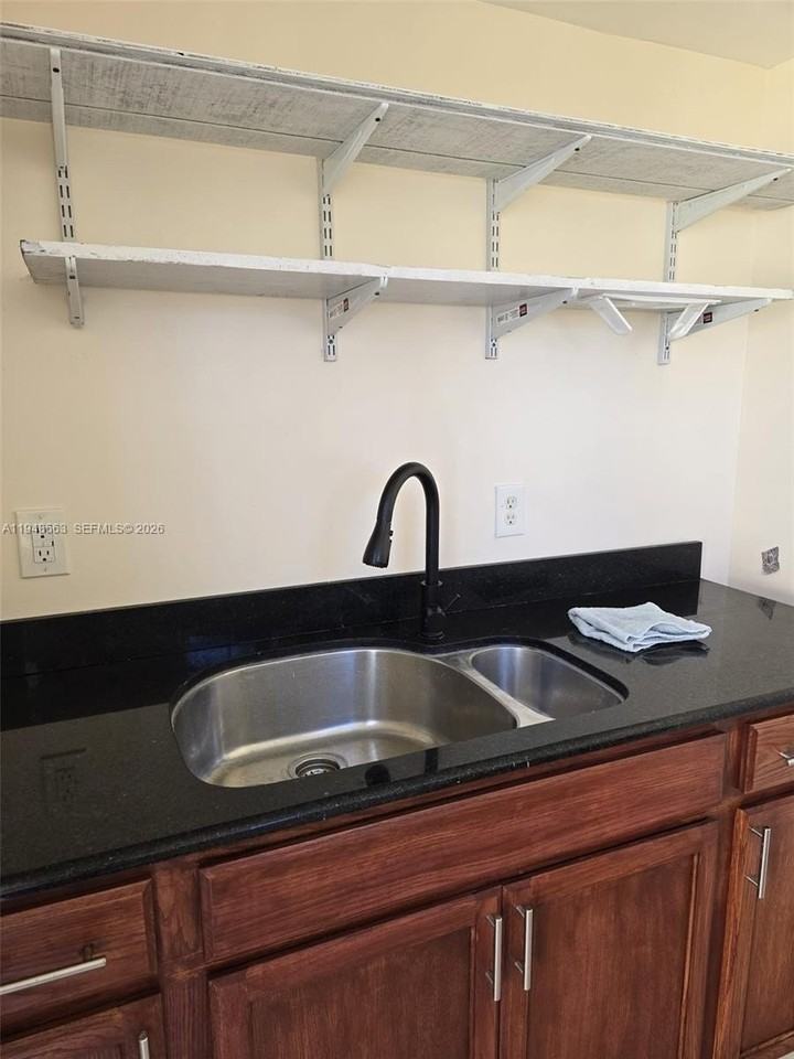 15764 Sw 303rd Ter - Photo 5 of 14