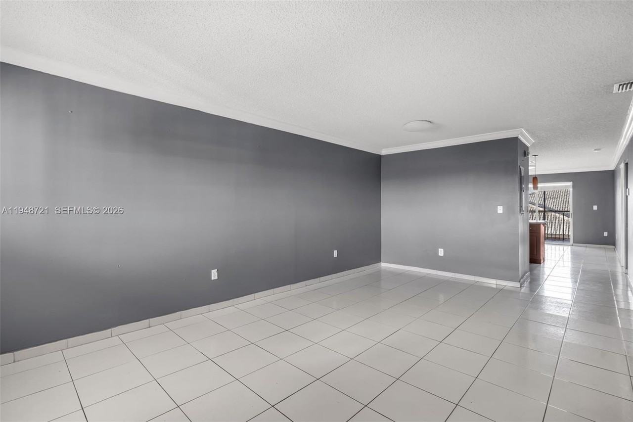 8851 Nw 119th St #4414