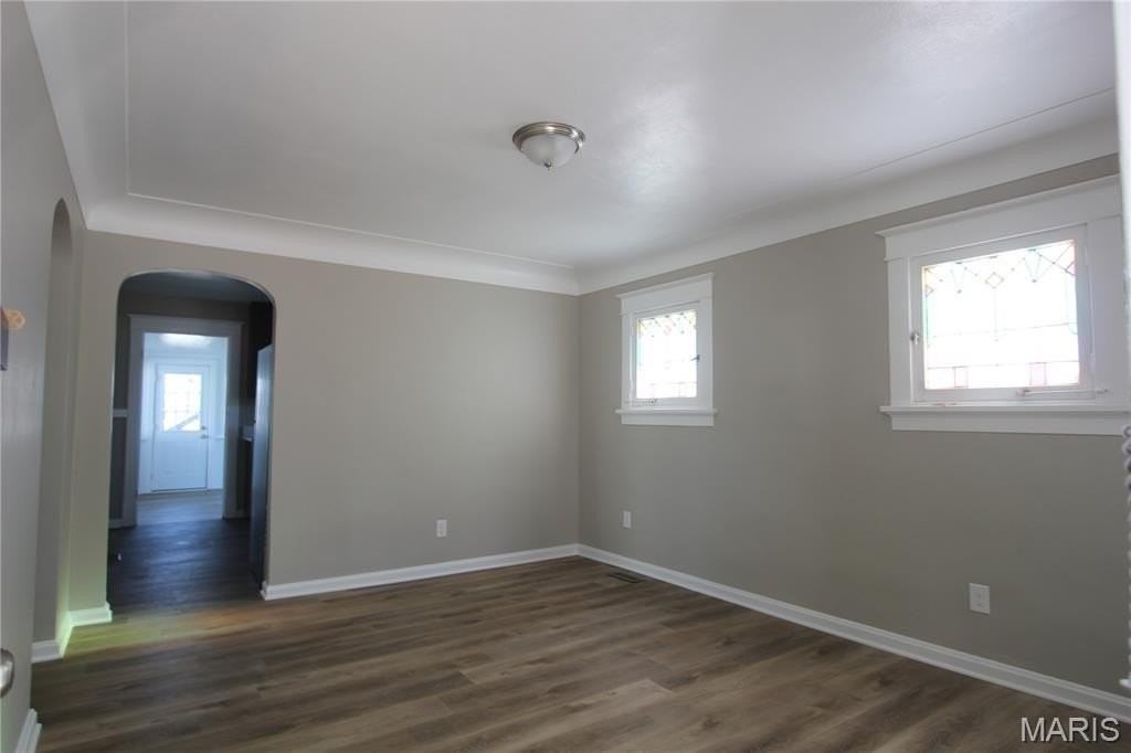 1034 N Rock Hill Rd - Photo 4 of 15