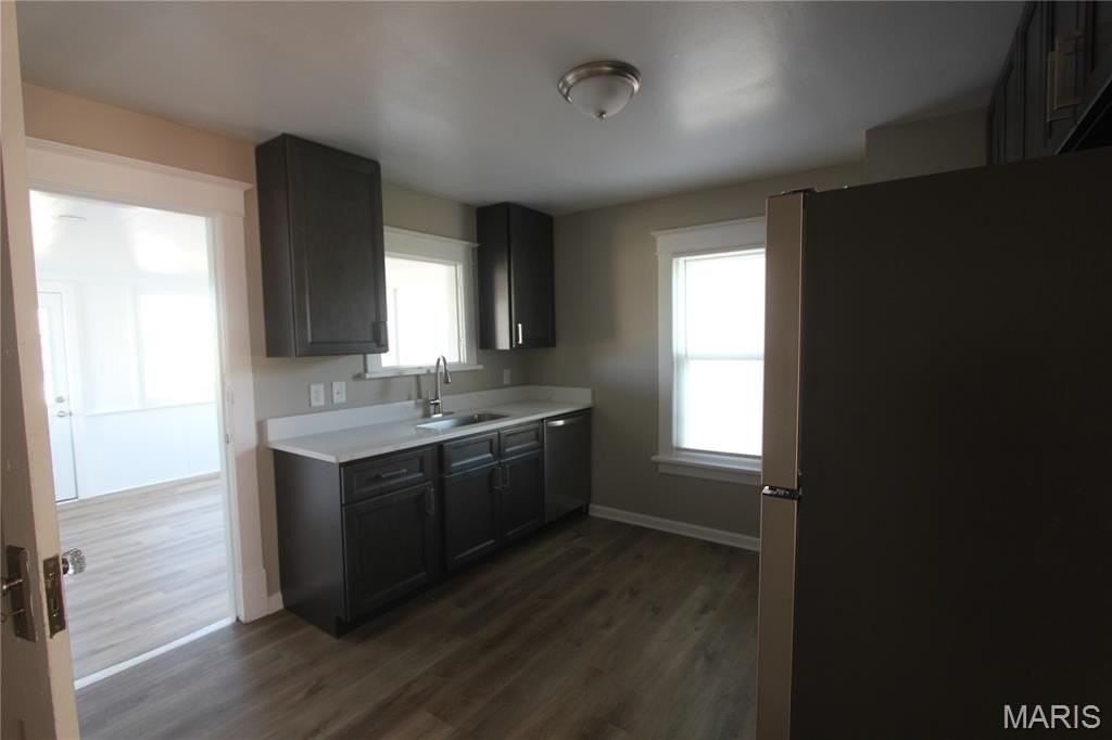 1034 N Rock Hill Rd - Photo 6 of 15