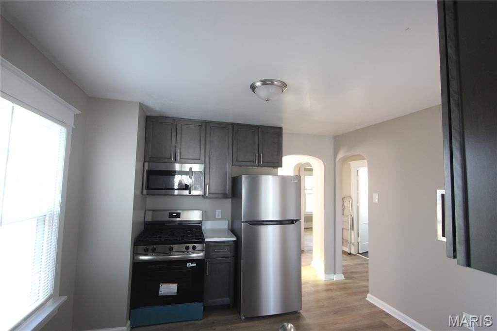 1034 N Rock Hill Rd - Photo 7 of 15