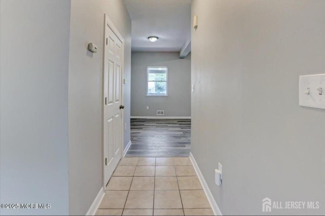 111 John St - Photo 2 of 13