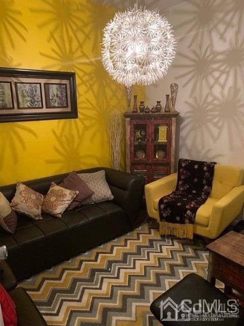 58 Christopher St - Photo 3 of 20