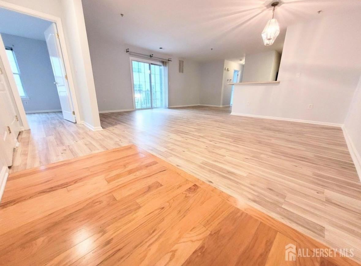 113 Lionheart Ln - Photo 4 of 17