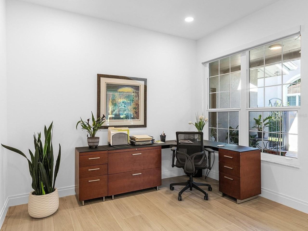 4022 Penshurst Park - Photo 7 of 45