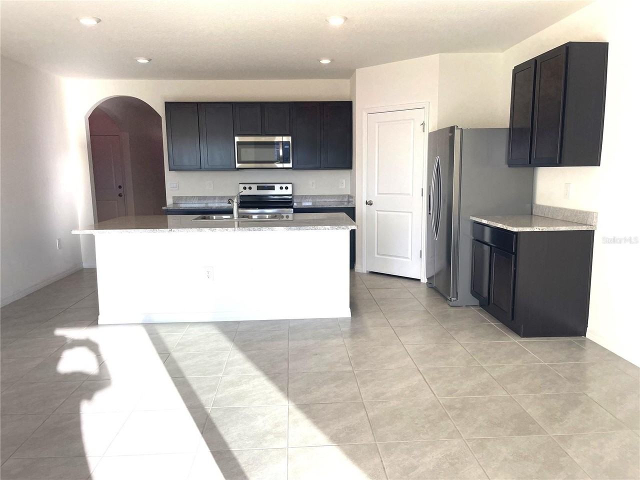 17210 Reserva Dr - Photo 6 of 20