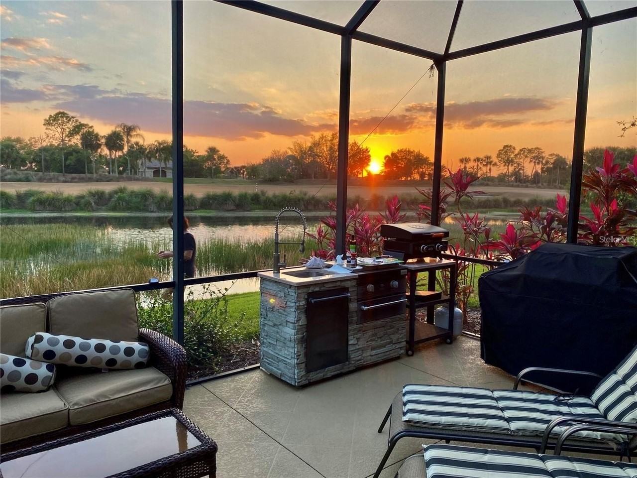 7218 Heritage Grand Pl - Photo 2 of 50