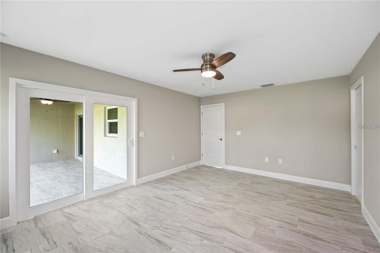 1633 Waldorf Dr - Photo 5 of 14