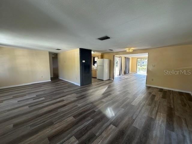 803 Tangerine St - Photo 3 of 14