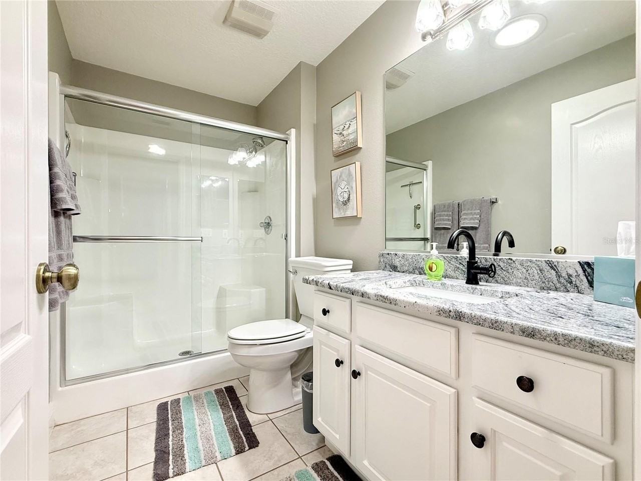 3088 Berwyn Way - Photo 5 of 50