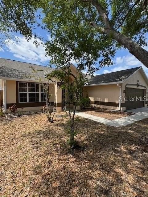 11301 Cypress Leaf Dr - Photo 2 of 35