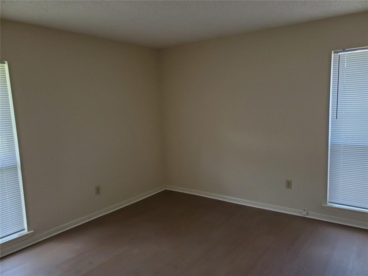 5375 Se 29th Pl #B - Photo 6 of 11