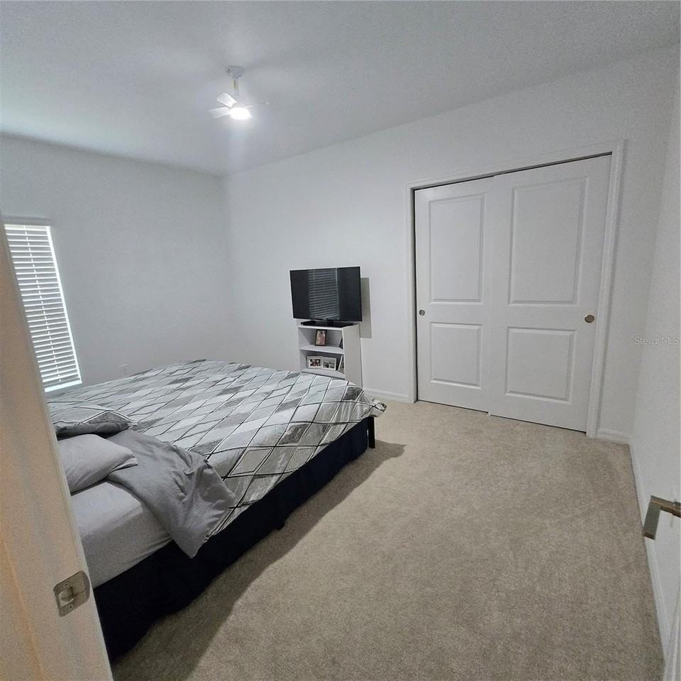 200 Citrine Loop - Photo 3 of 23