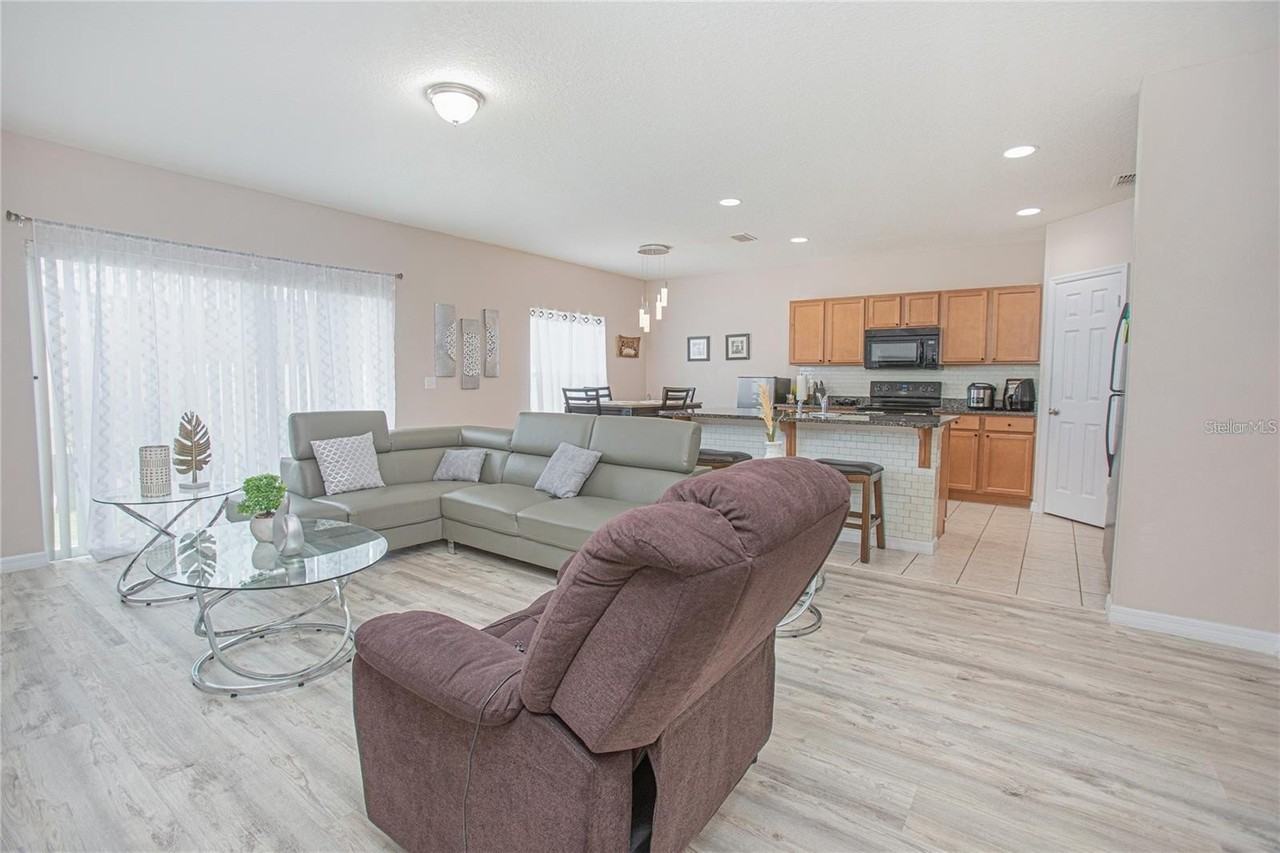 3034 Morton Way - Photo 4 of 17