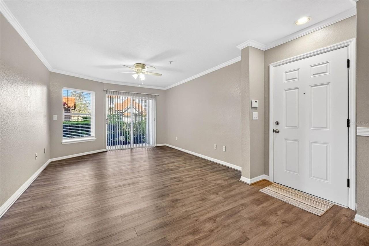 18107 Peregrines Perch Pl #104 - Photo 4 of 29