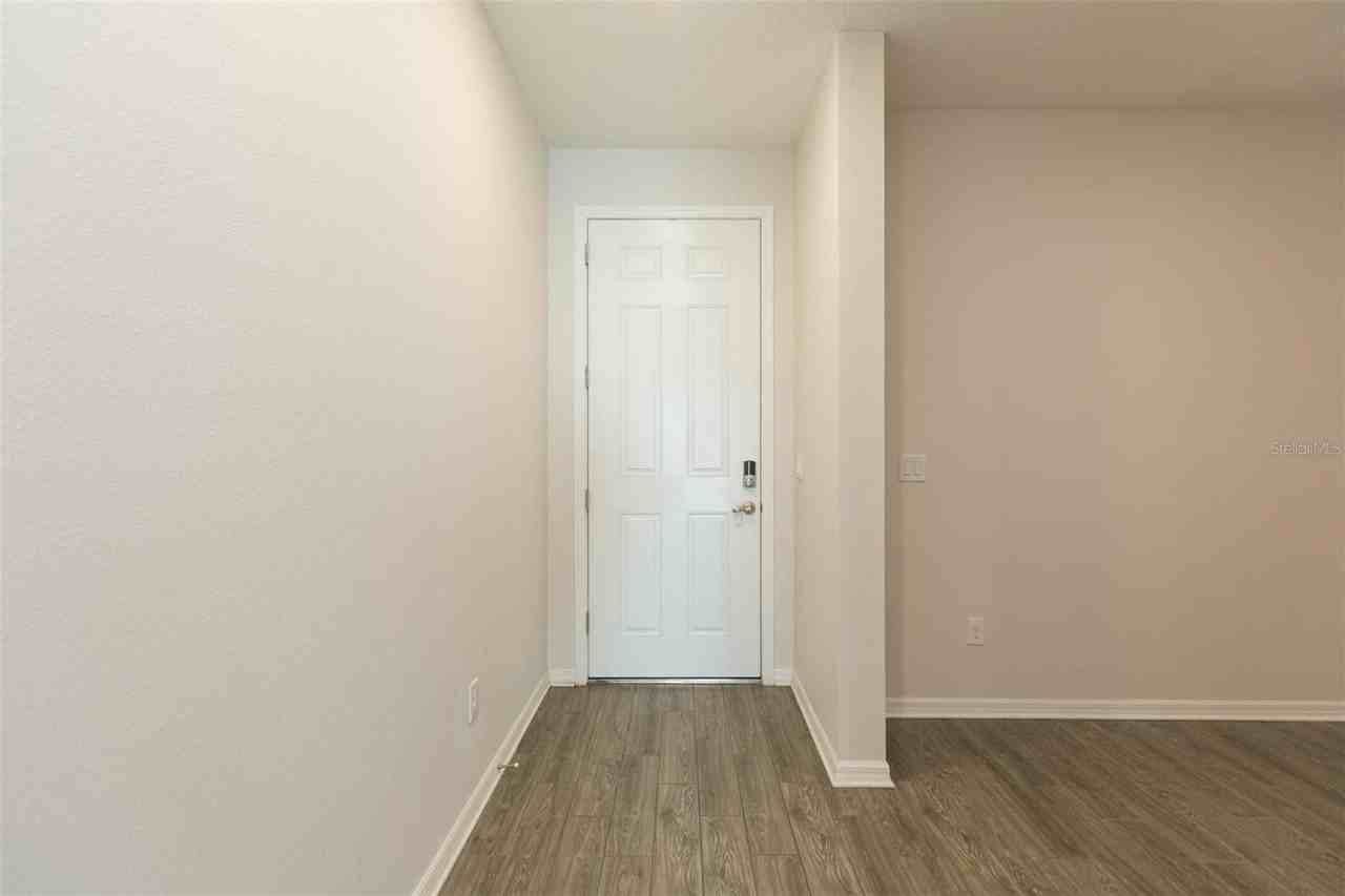 1119 Lady Gouldian Ct - Photo 4 of 41