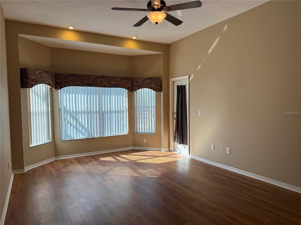 18230 Dolly Brook Ln - Photo 6 of 35