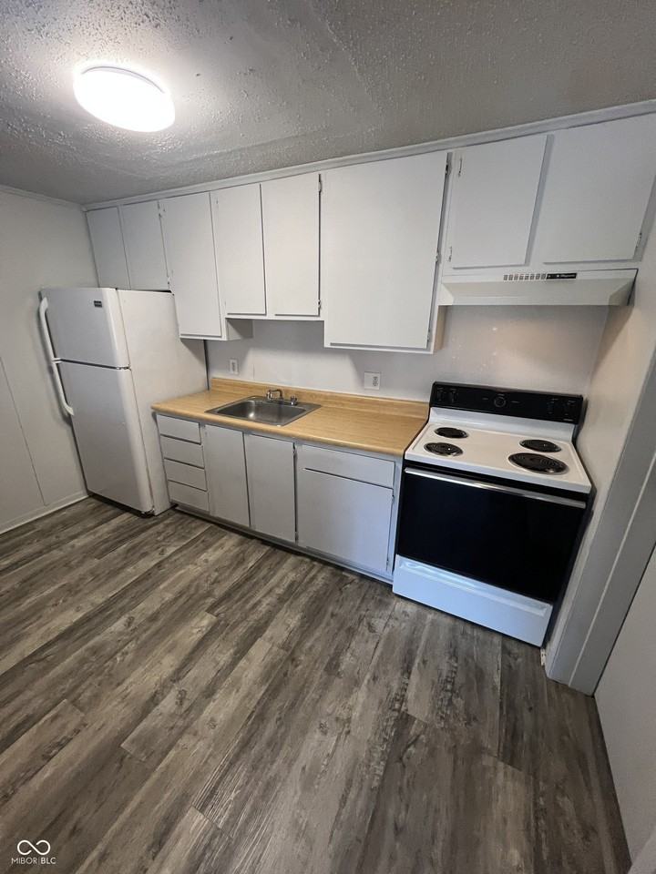 2000 Indianapolis Rd #31 - Photo 4 of 11