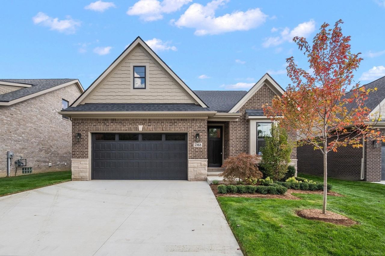 5944 Willow Grove Dr