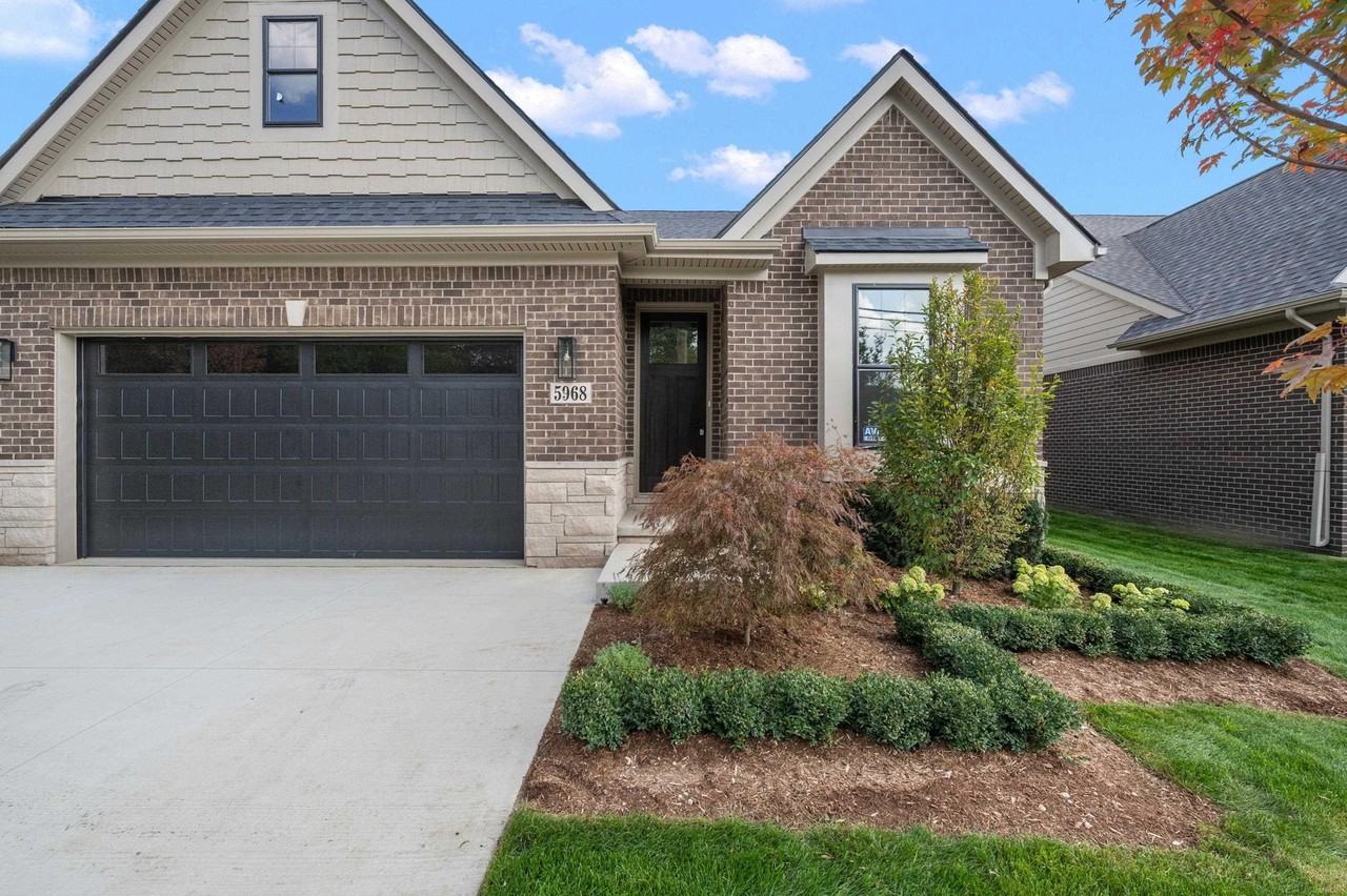 5944 Willow Grove Dr - Photo 2 of 41