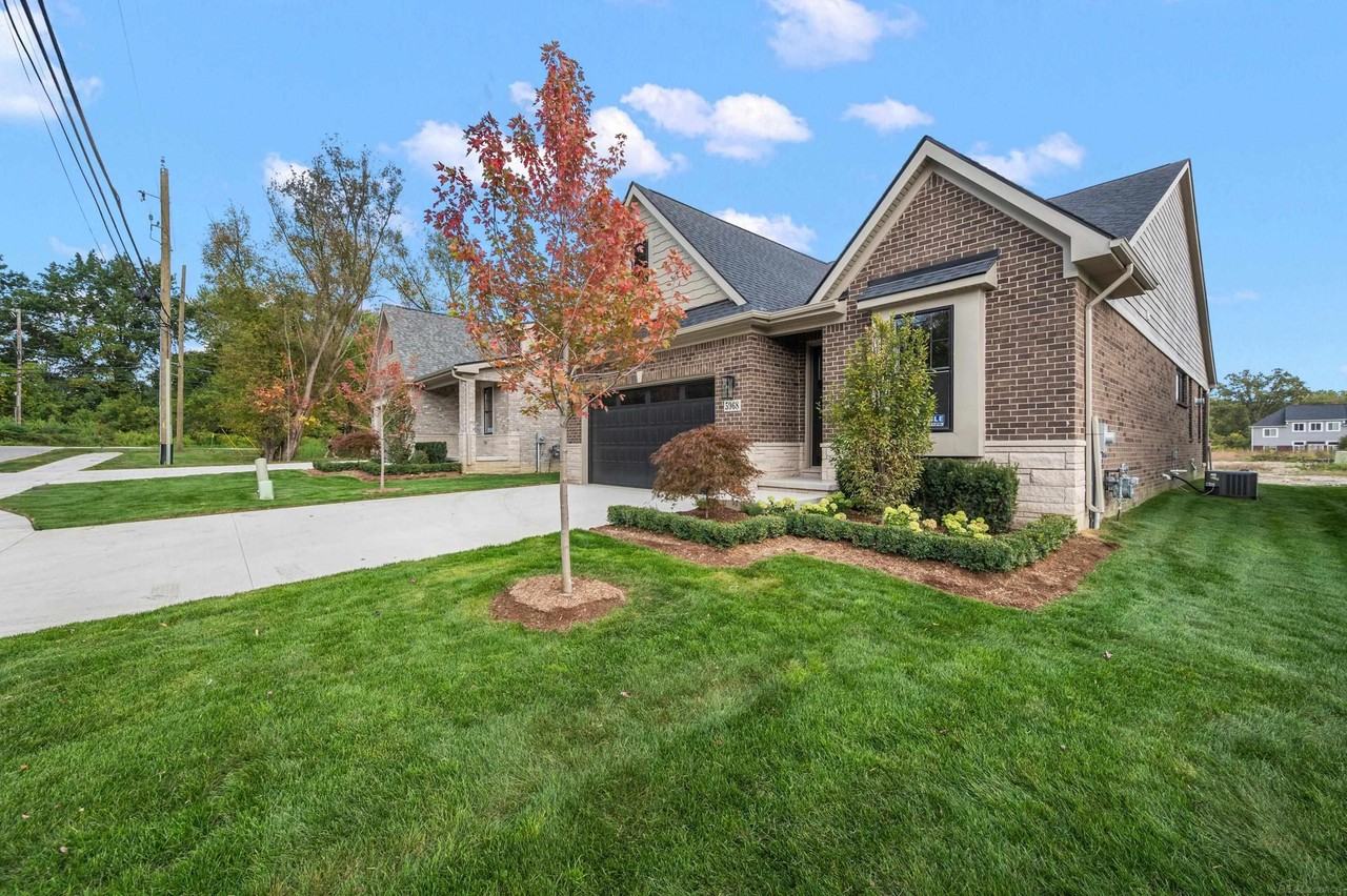 5944 Willow Grove Dr - Photo 3 of 41