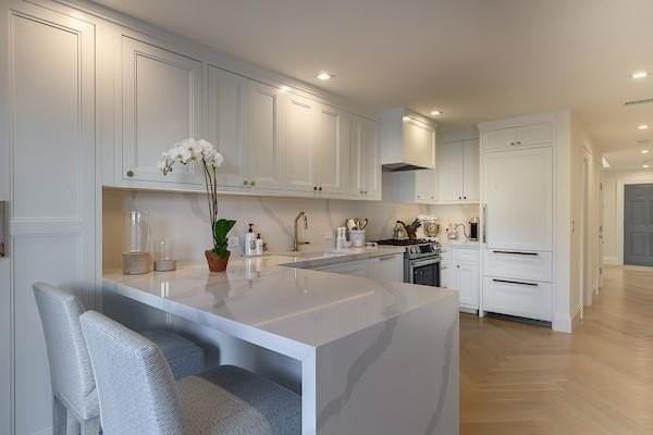 520 Hampton Rd Apt 18 #18 - Photo 5 of 20