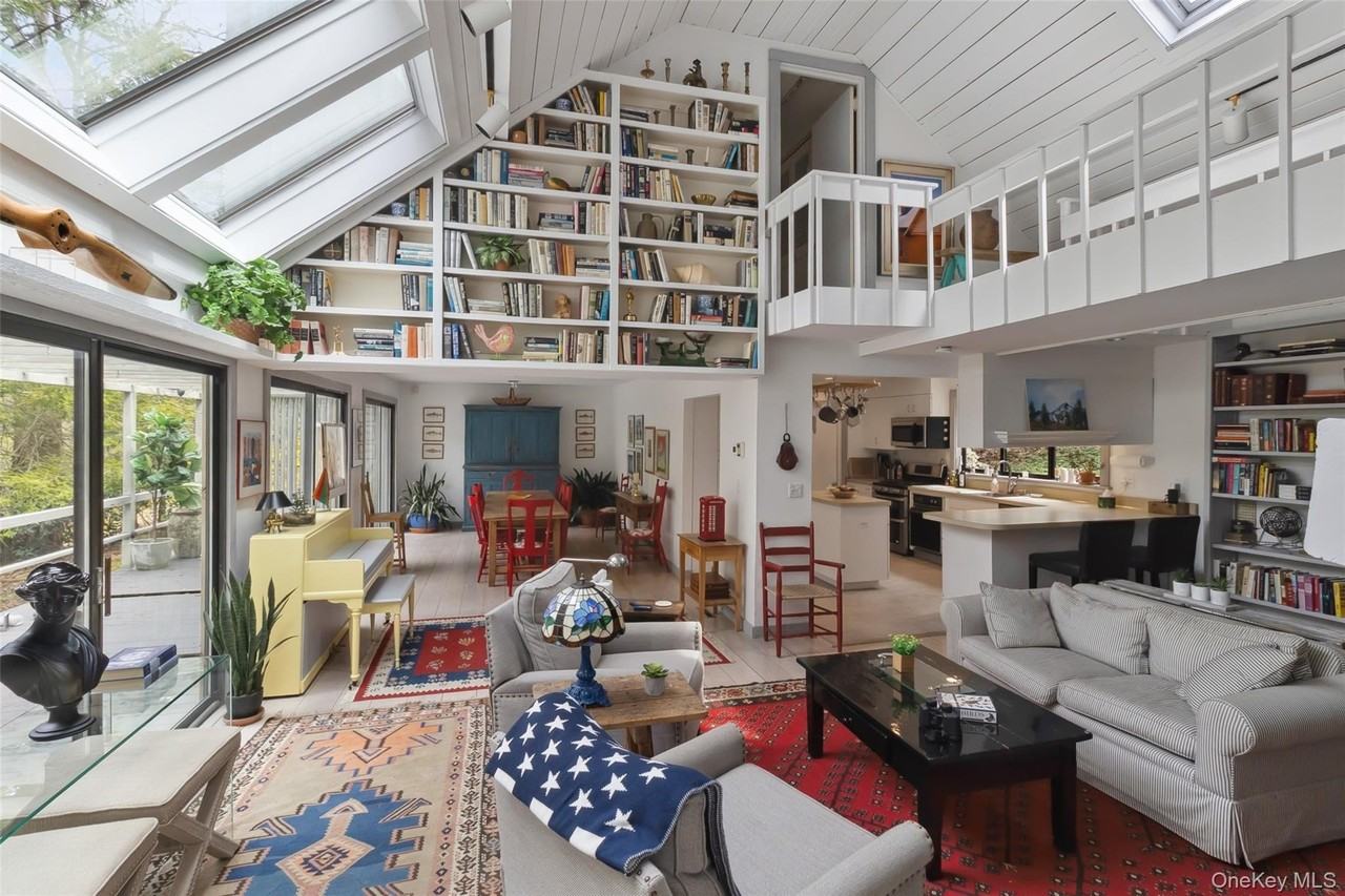 49 Twin Lakes Rd - Photo 4 of 17