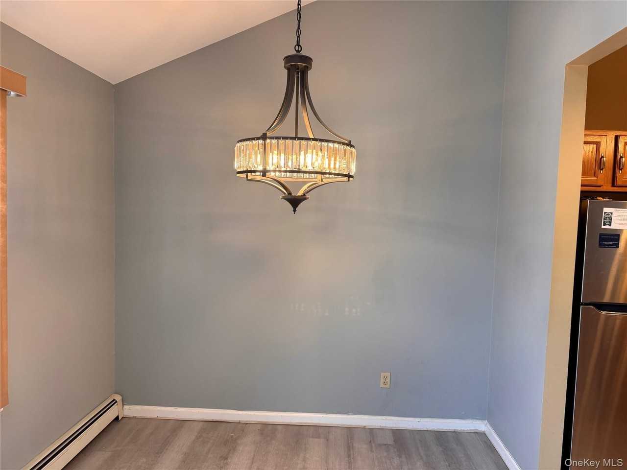 4 Lexington Hl Unit 6 #6 - Photo 7 of 19