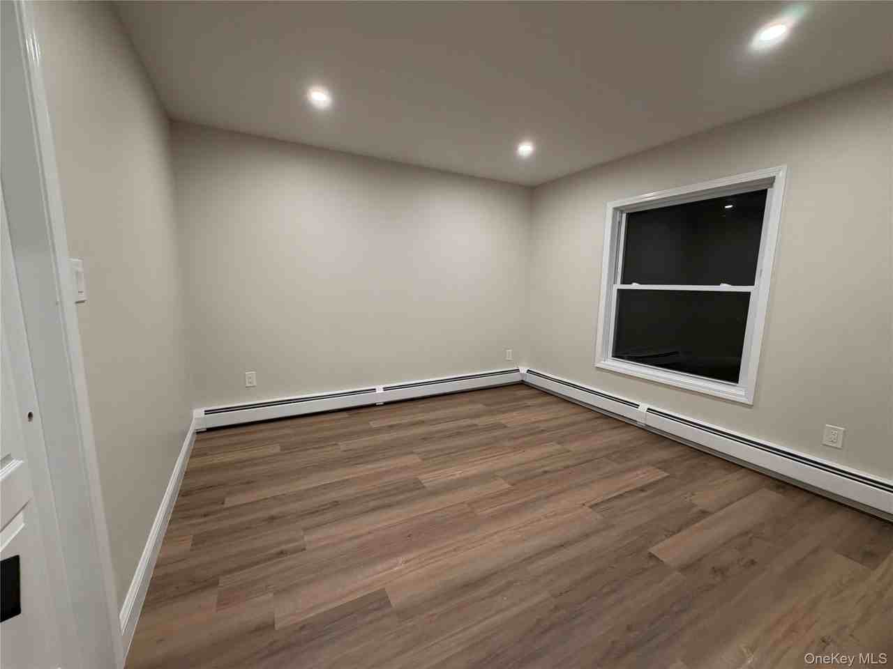 157 Lafayette Ave - Photo 7 of 10