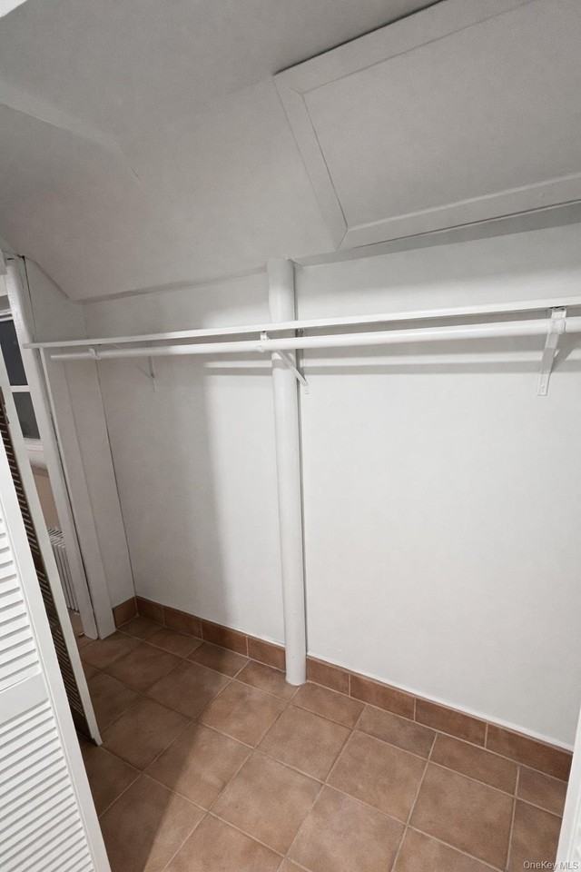 278 Mile Square Rd - Photo 5 of 8