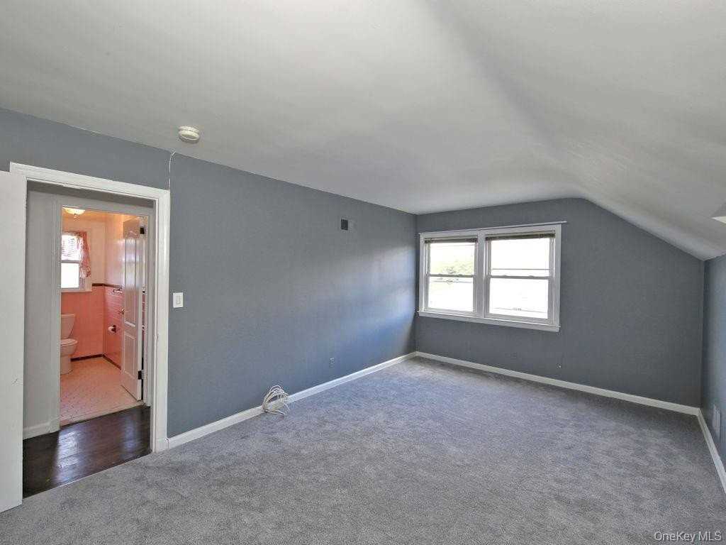 295 Gainsborg Ave E Unit 2 #2 - Photo 5 of 7