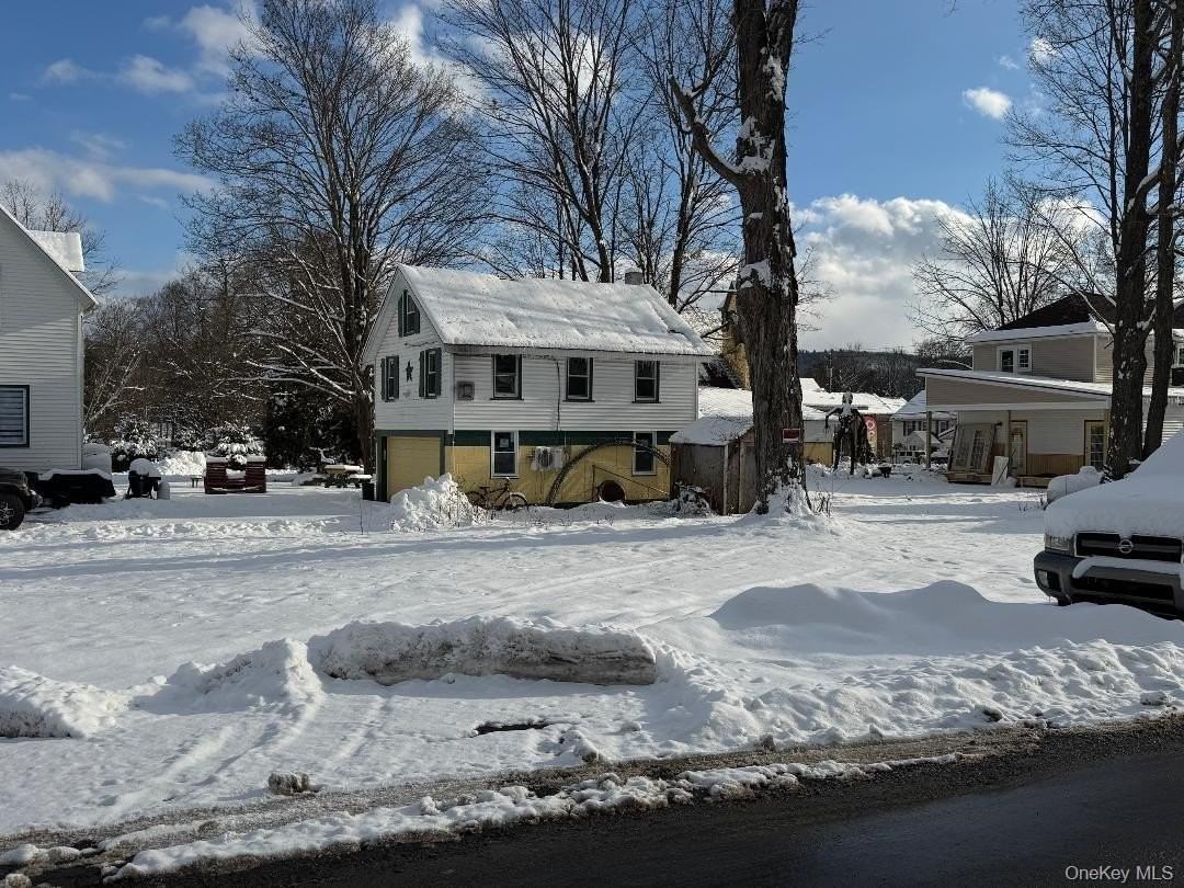 97 Pine St - Photo 2 of 19