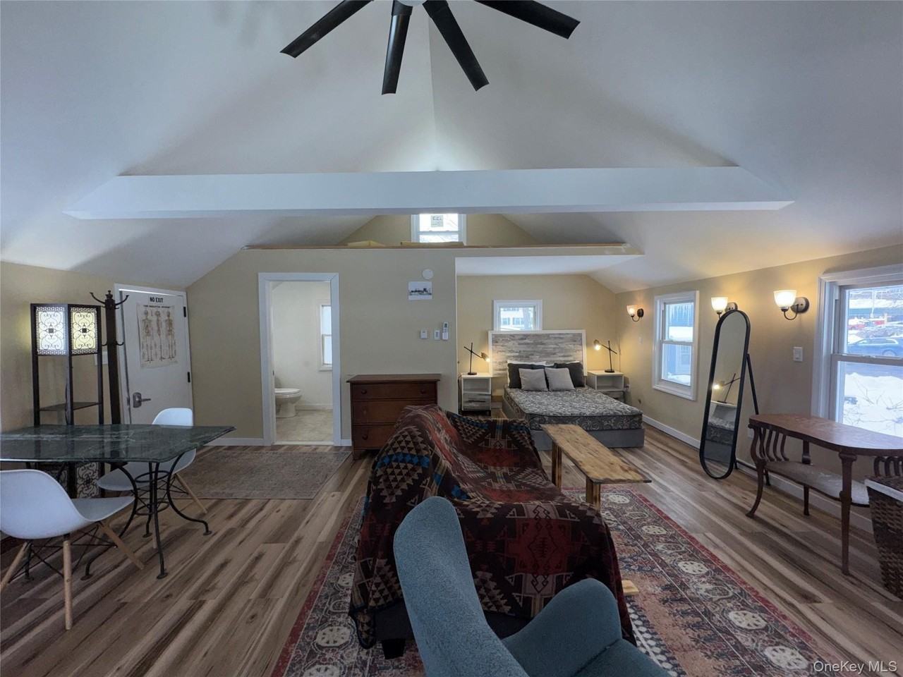 97 Pine St - Photo 6 of 19