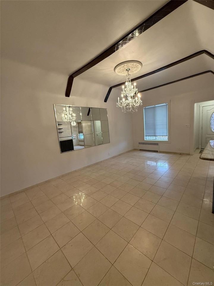 5440 80th St Unit 1 #1 - Photo 4 of 13