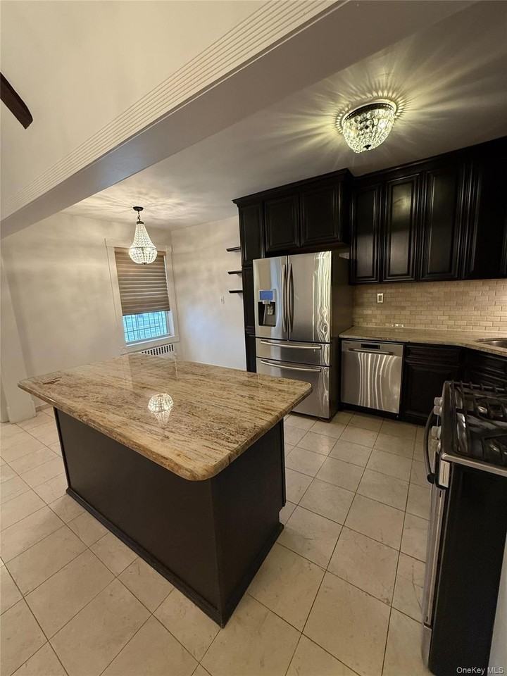 5440 80th St Unit 1 #1 - Photo 7 of 13