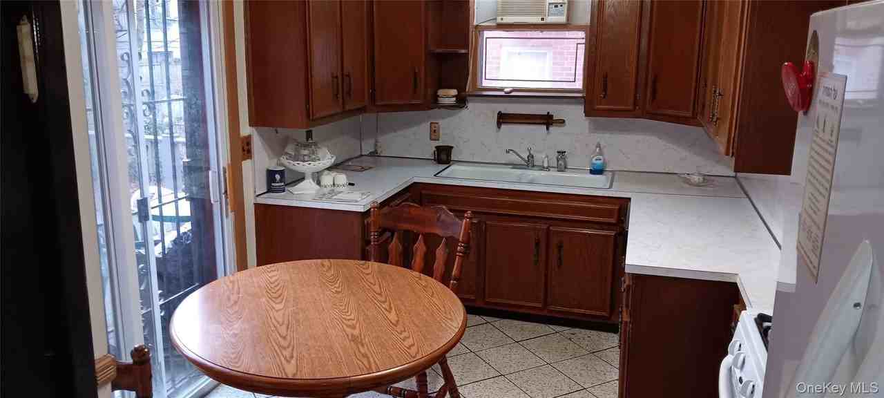 8436 Abingdon Rd - Photo 6 of 13