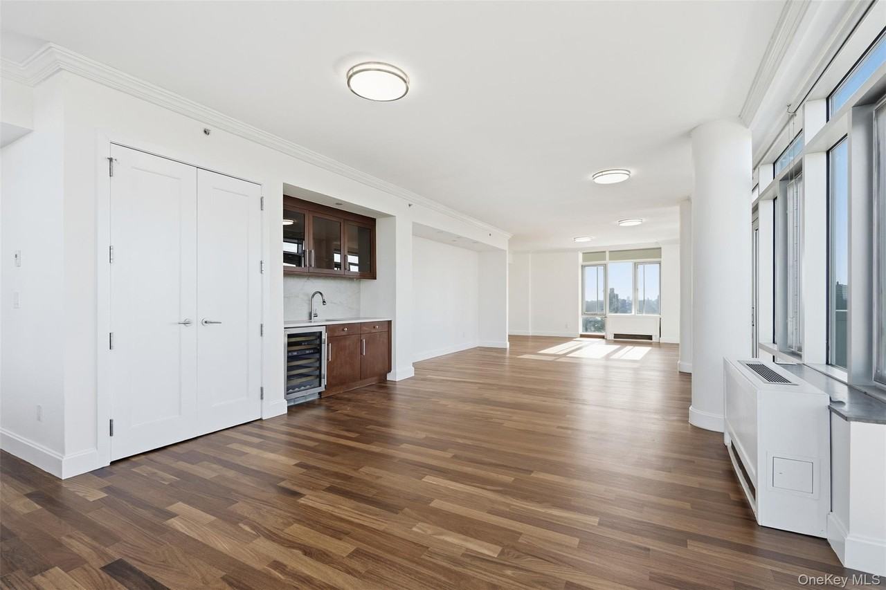 3220 Arlington Ave Unit 12ab #12AB - Photo 5 of 50