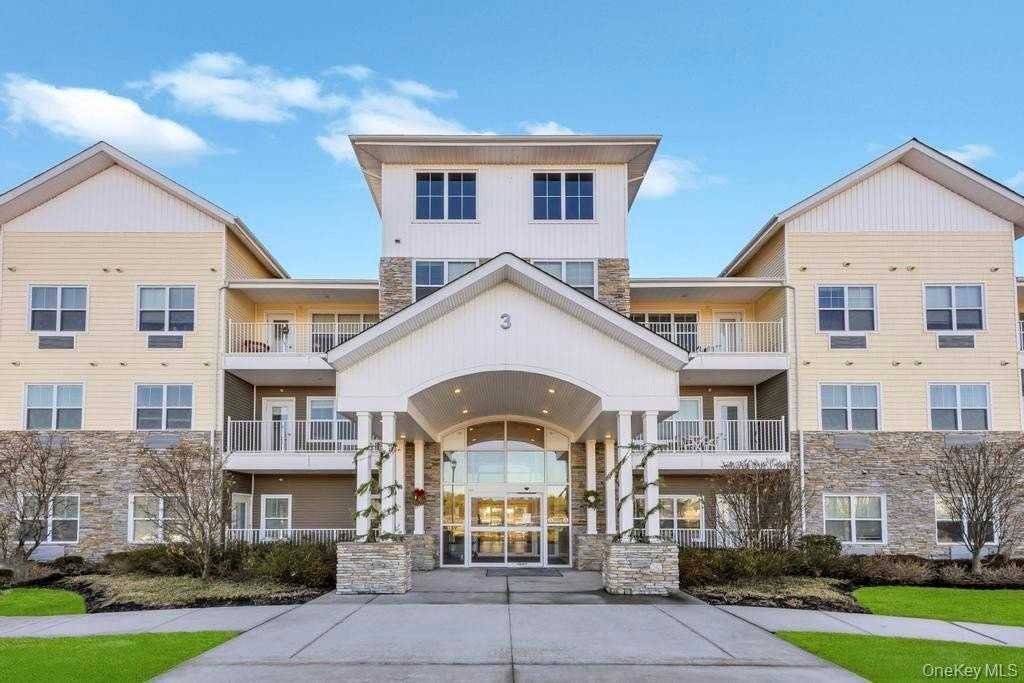 1 Meadow Ln Unit 11 #11 - Photo 3 of 34