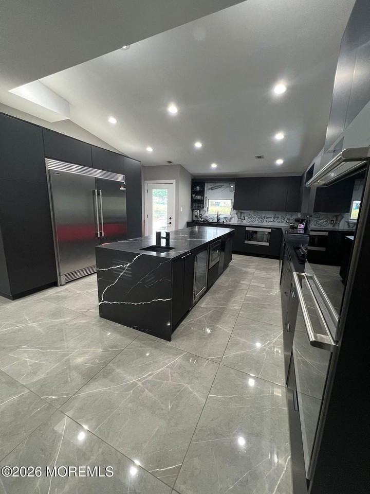 612 Deal Rd - Photo 3 of 4