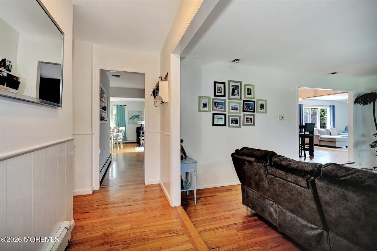 855 Derry Dr - Photo 2 of 47