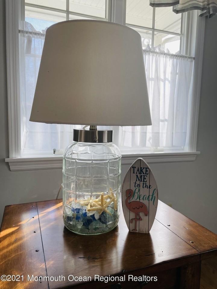 506 Monmouth Ave - Photo 5 of 38